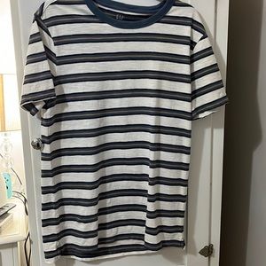 Men’s GAP short sleeve jersey NWOT